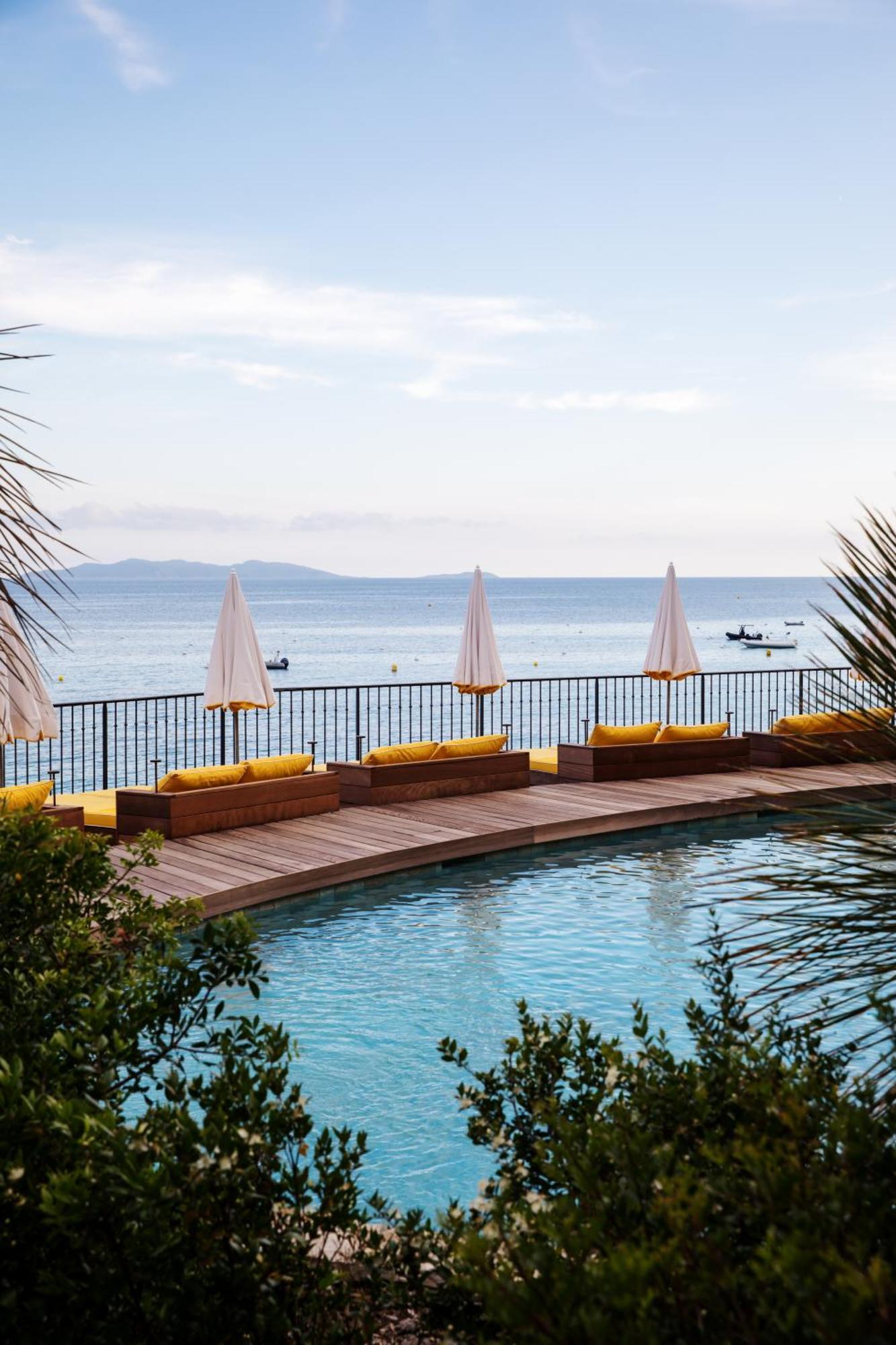 Hotel Le Bailli De Suffren Le Le Rayol-Canadel-sur-Mer Zewnętrze zdjęcie